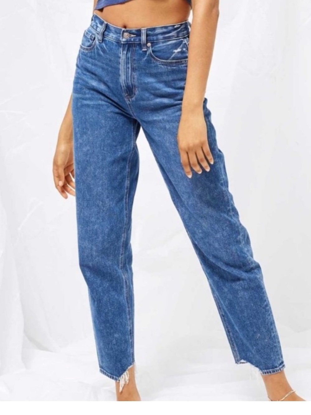 American Eagle Relaxed Mom Jean.